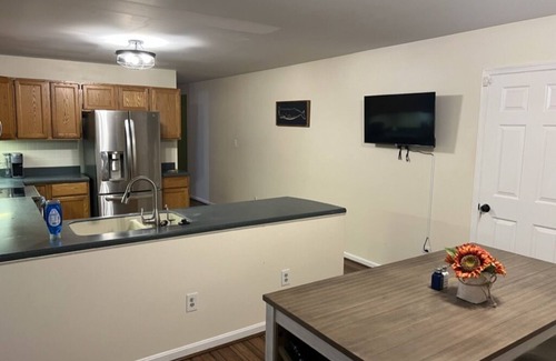 Annapolis House | Annapolis House Minutes from Downtown