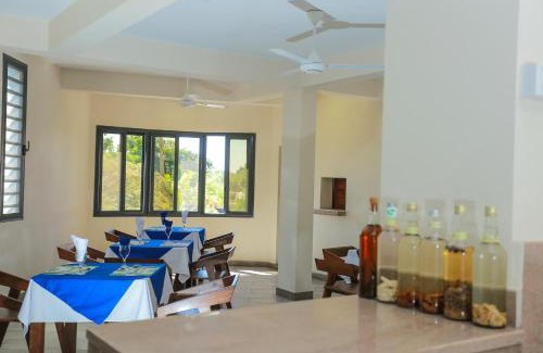 Morondava Hotel | ANNEXE VEZO BEACH Hotel