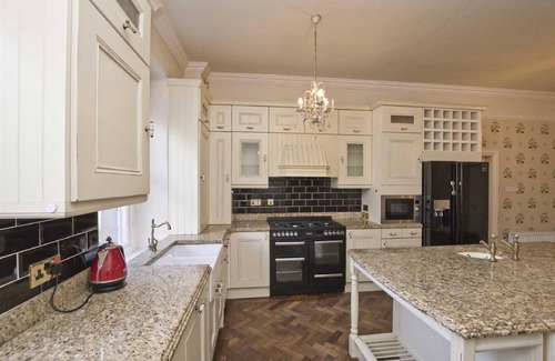 Annsborough Villa | Annsborough House, Castlewellan - Ideal for Group Events
