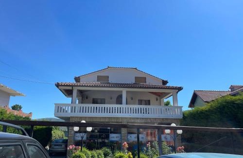 Berat Villa | Anthony&Amar