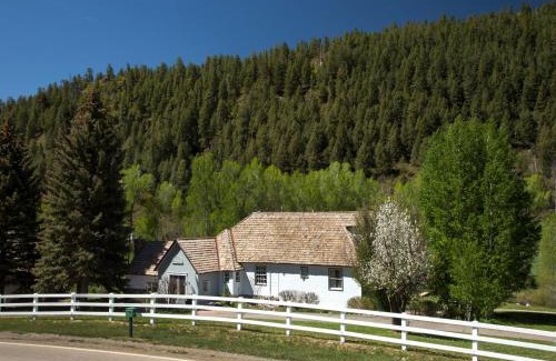 Durango Bed & Breakfast | Antlers on the Creek Bed & Breakfast