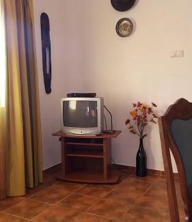 Kehidakustany Apartment | Anzsore Apartman