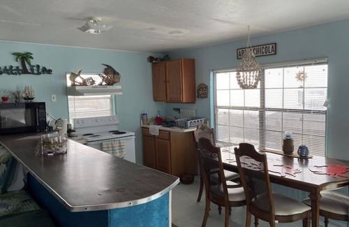Apalachicola Cottage | Apalachicola Oyster House, new Dock