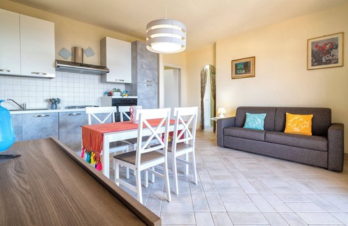 Trinita d'Agultu Apartment | Apartment 'Costiero' with Sea View, Private Terrace and Air Conditioning
