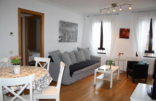 La Granja de San Ildefonso Apartment | Apartamentos Alfonso XIII