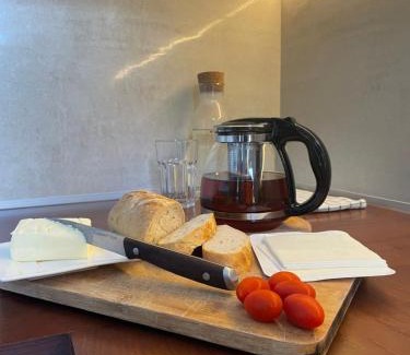 Krzyki Apartment | Apartament - jak w domu - 130m2 z Tarasem i ogródkiem