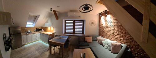 Janowice Wielkie Apartment | Apartament Komarno III