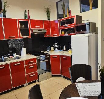 Hrubieszow Apartment | APARTAMENT KRESOWY parter 3 pokoje duża łazienka kabino-wanna SPA wi fi ekspres 2x smart tv antresola parking free plac zabaw bilet na aquapark 150m w cenie