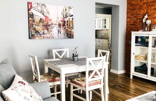Wola Duchacka Apartment | Apartament LUSCINIA z 2 sypialniami