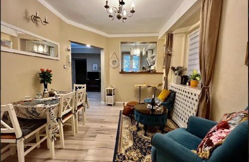 Jelenia Gora Apartment | Apartament Majowa