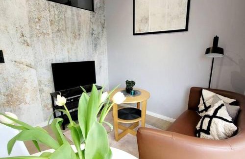 Opole Apartment | Apartament z tarasem, klimatyzacją i darmowym parkingiem przy Centrum