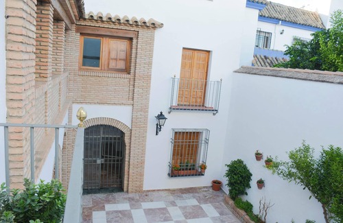 Santa Marina Apartment | Apartamento 1 Dormitorio with Wi-Fi, A/C & Terrace