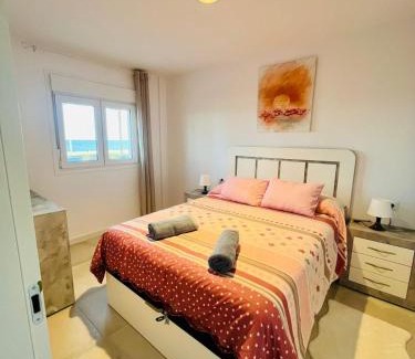 Roquetas de Mar Apartment | Apartamento 1º linea de playa 3 dormitorios