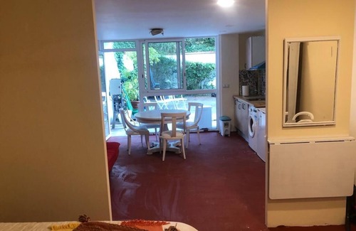 Matadepera Apartment | Apartamento abierto con patio, tranquilidad a 25 minutos de Barcelona,naturaleza