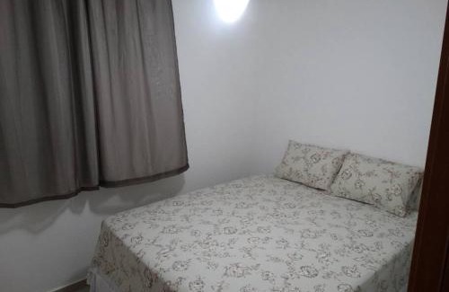Pium Apartment | apartamento aconchegante - condomínio mirantes caminho do mar
