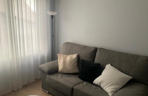 Pontedeume Apartment | Apartamento céntrico a 1km de la playa.