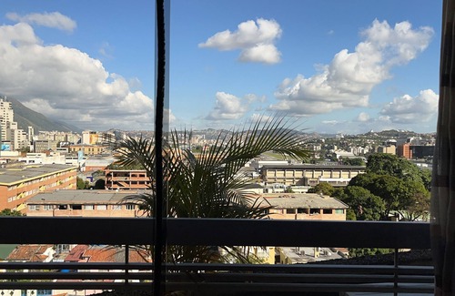 Chacao Apartment | Apartamento con Excelente Vista en El Rosal
