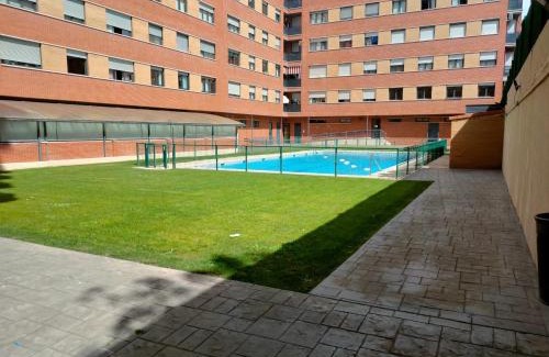 Logrono Apartment | Apartamento Cuco con Piscina