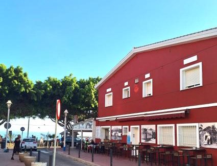 Playas del Palo Apartment | Apartamento en primera línea de playa El Palo