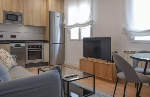 Puerta del Angel Apartment | Apartamento exterior de una habitación en Madrid Río