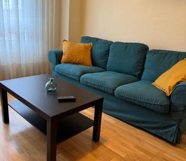 La Corredoria y Ventanielles Apartment | Apartamento Luxemburgo HUCA Oviedo