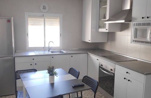 Casar de Caceres Apartment | Apartamento muy Amplio, Nuevo, Luminoso y Acogedor. Ideal Para Familias