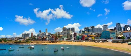 Parafuso Apartment | Apartamento no Rio Vermelho - 2 quartos - 10 minutos com pe pra praia