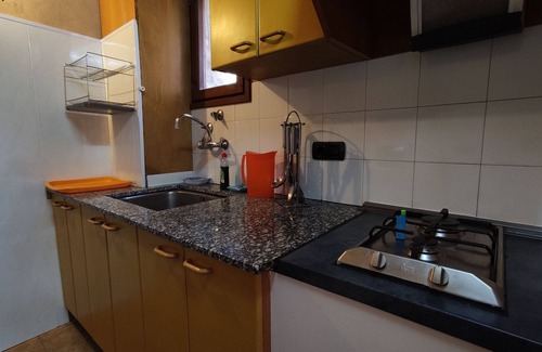 Tortella Cottage | Apartamento piscina compartida 4 plazas con un baño.
