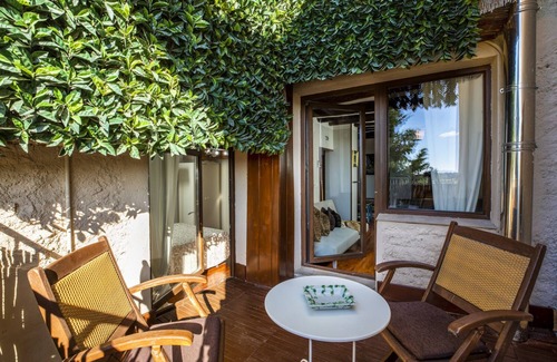 Adahuesca Apartment | Apartamento Rustico con Terraza
