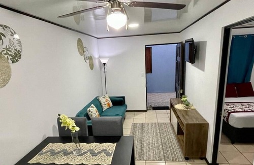 Cacique Apartment | Apartamentos Cielo 7, Aeropuerto Juan Santamaría
