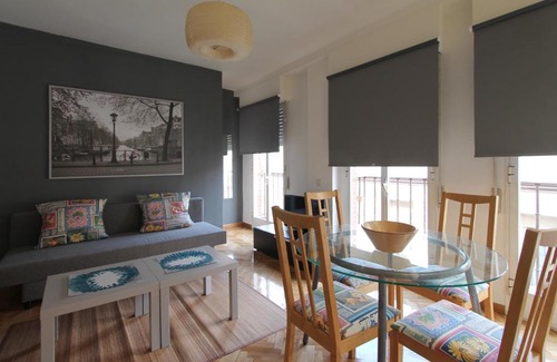 Cuatro Caminos Apartment | Apartamentos Goyescas Deco