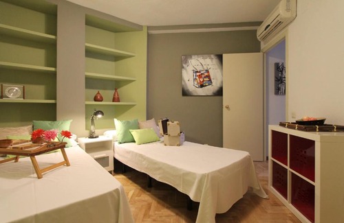 Cuatro Caminos Apartment | Apartamentos Goyescas Deco