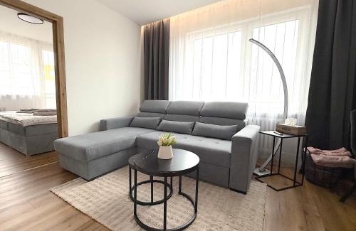 Ostrava Apartment | Apartmán s balkónem, klimatizací a infrasaunou