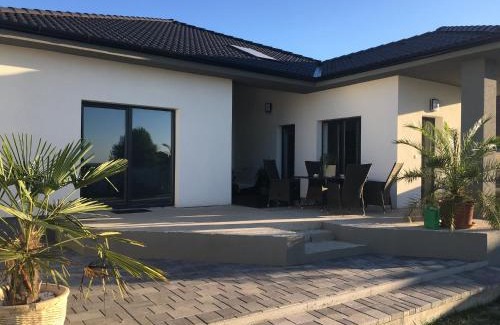 Sturovo House | Apartmány Dimitra 2