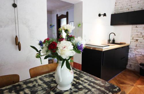 Trebesice Apartment | Apartmány zámek Třebešice