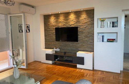 Sombor Apartment | Apartman Osmeh na dlanu