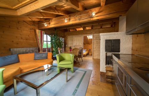 Seehausen am Staffelsee Apartment | Apartments in a log cabin with charm, proximity to the lake, fantastic views