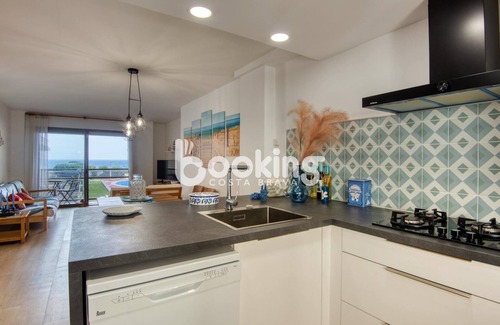 Sant Antoni de Calonge Apartment | Apartment on the seafront avenue of Sant Antoni with parking