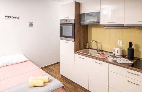 Zastrazisce Apartment | Apartments Serzane (98861-A5) - Zastrazisce - island Hvar