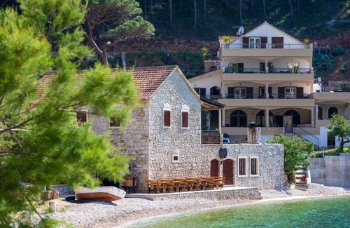 Zastrazisce Apartment | Apartments Serzane (98861-A5) - Zastrazisce - island Hvar