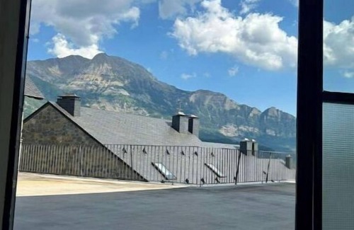 Tramacastilla de Tena Apartment | Apartment "Casa Blanca".