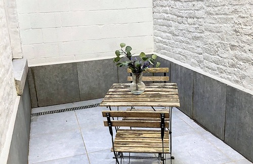 Liege Apartment | Apartment 002 on front first floor with terrace