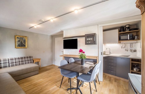 Issengo Apartment | Apartment '1' with Mountain View, Shared Pool and Wi-Fi