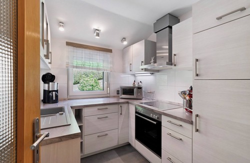 Enzklosterle Apartment | Apartment '1' with Private Terrace, Shared Garden and Wi-Fi