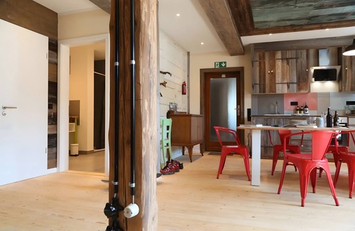 Gemarkung Dettingen am Albuch Apartment | Apartment '1' with Shared Terrace and Shared Garden