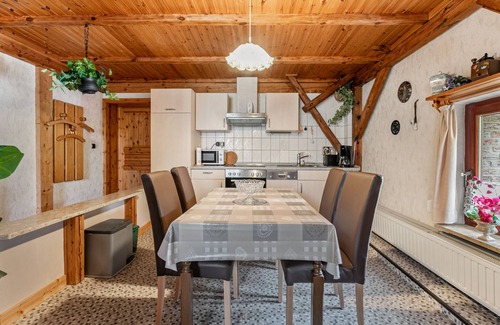 Ostrohe Apartment | Apartment '1' with Shared Terrace and Wi-Fi