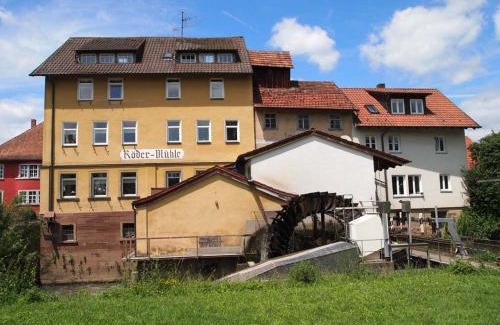 Diebach Apartment | Apartment 175 qm SCHWANENNEST, in der romantischen Rödermühle an der Fränkischen Saale in Deutschlands Mitte, 8 km zur A7