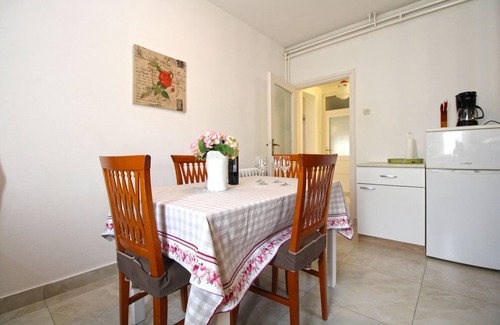 Muntic Apartment | Apartment 1906/23406 (Istria - Muntic), 15000m from the beach