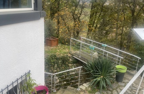 Saulx-les-Chartreux Apartment | Apartment 2 rooms (Living room, bedroom, kitchen, shower Wc) 3km Massy TGV, RER-B