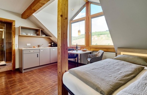 Lieser Bed & Breakfast | Apartment 2 - Schumann Winery